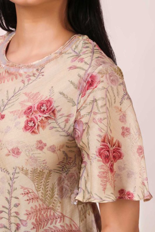 Delicate daisy Breezy top - Image 3