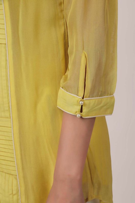 Flat Chiffon Pleating Detail Front open Top - Image 3