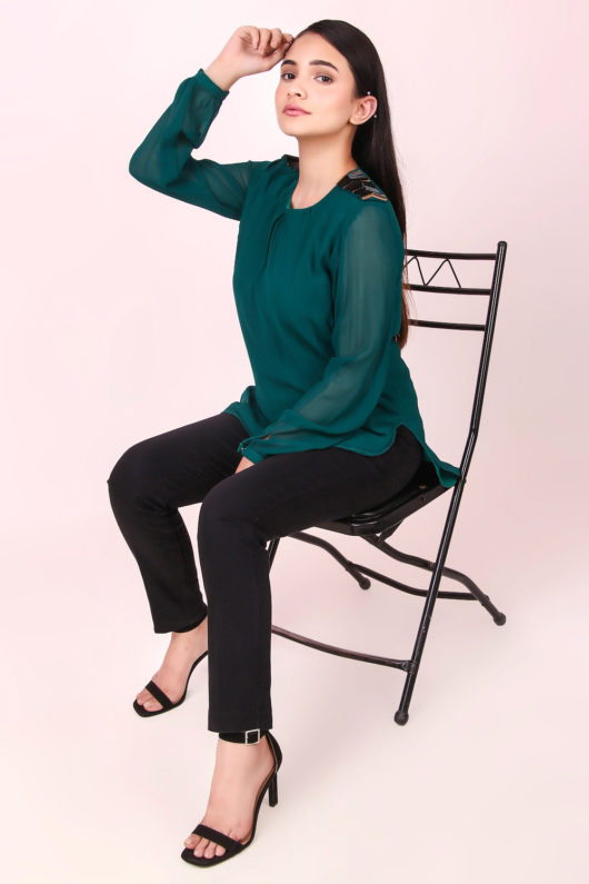 Epaulettes Georgette embroidered top